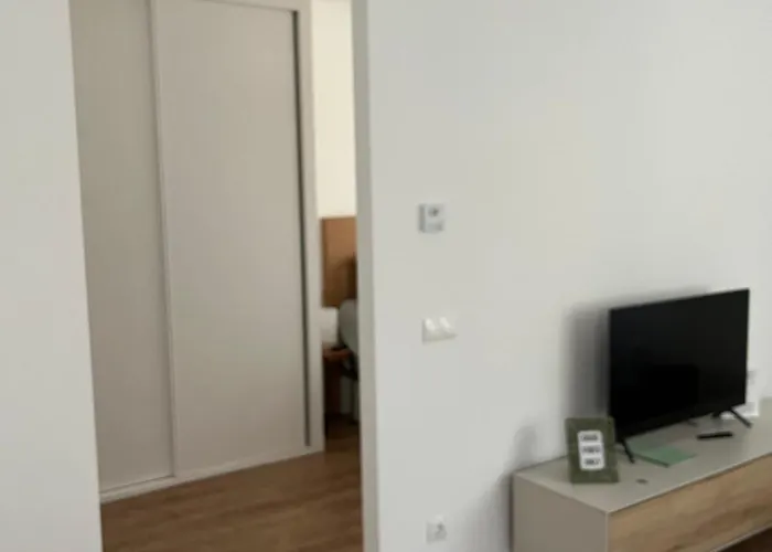 Puerta De Vut09605 아파트 Burgo